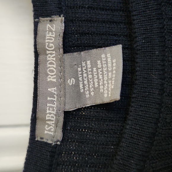 Isabella Rodriguez Ruffled Top - Picture 4 of 5